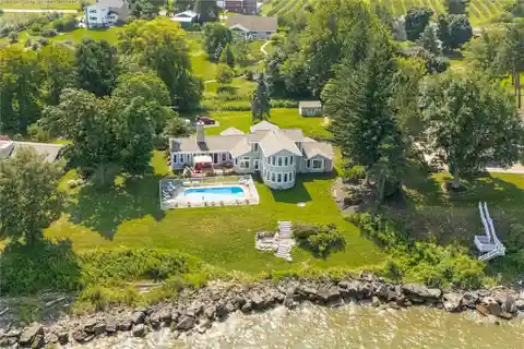 Private Lake Ontario Estate