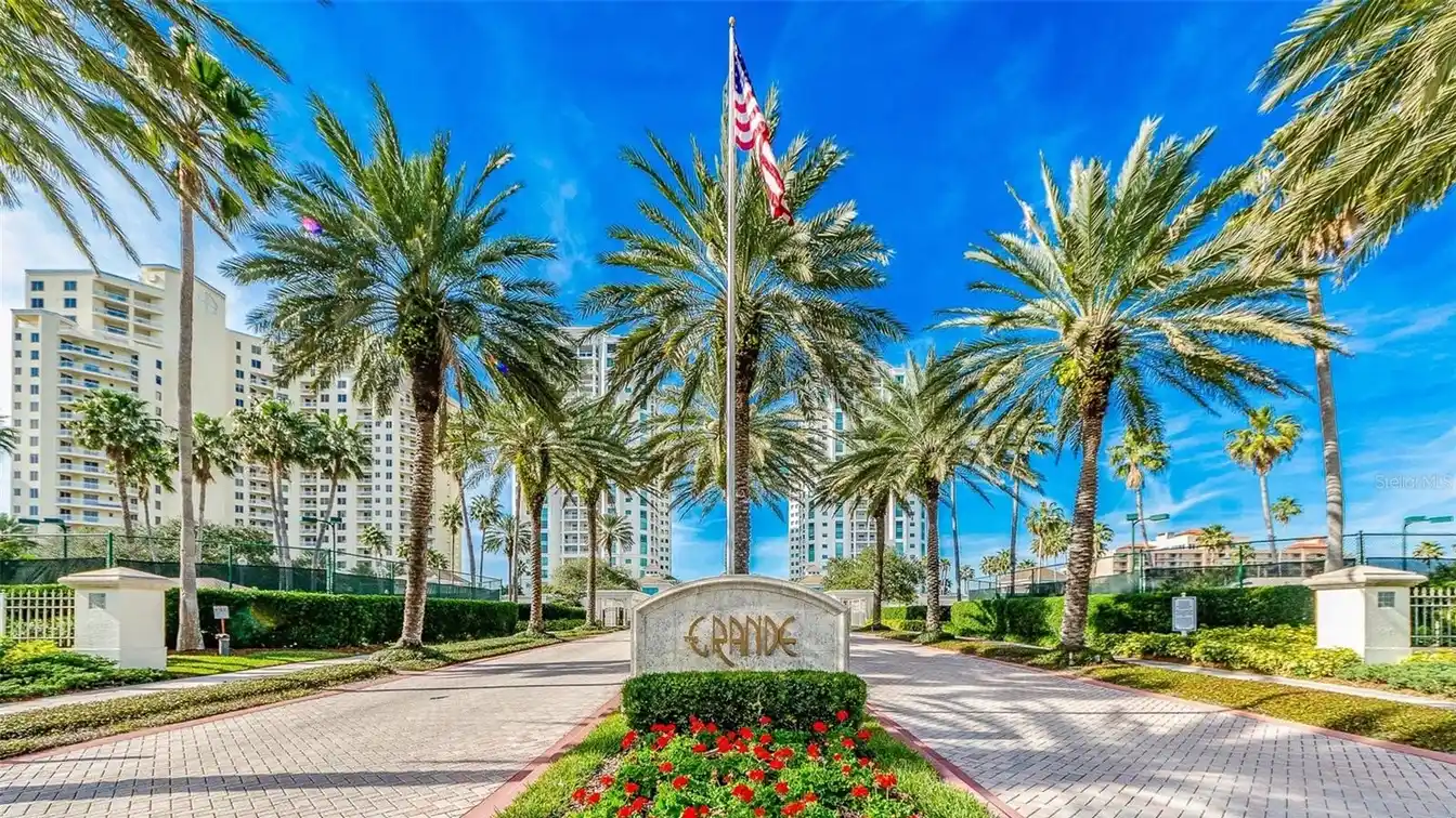 Beautiful Corner Residence in a Prestigious Beachfront Development