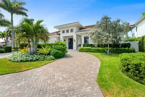 Modern Tropic Isle Waterfront with Private Dock