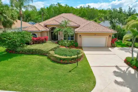 Custom Home in a Tropical Paradise Setting