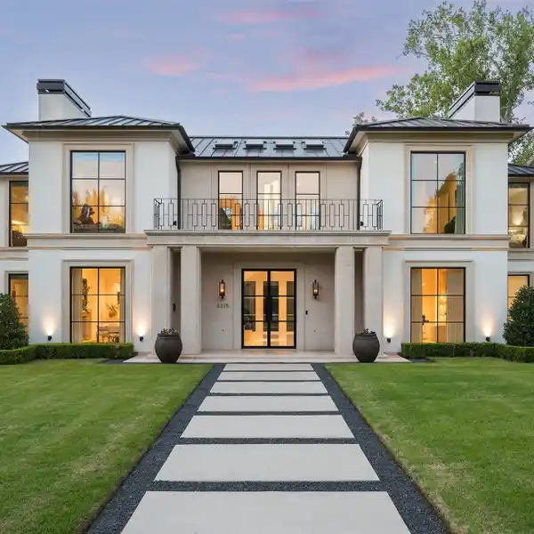 MODERN MASTERPIECE IN THE HEART OF PRESTON HOLLOW