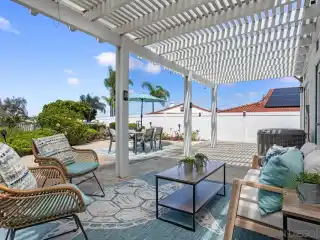 Bright Oceanside Villa with Ocean-Breeze Charm