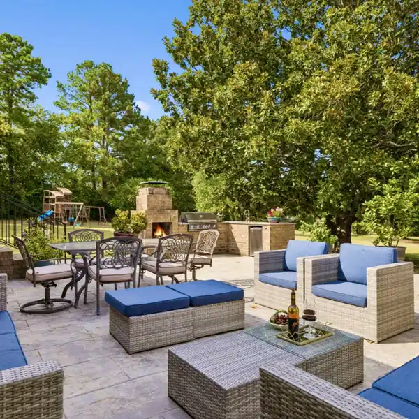 UNIQUE OFFERING AT THE END OF A CUL-DE-SAC