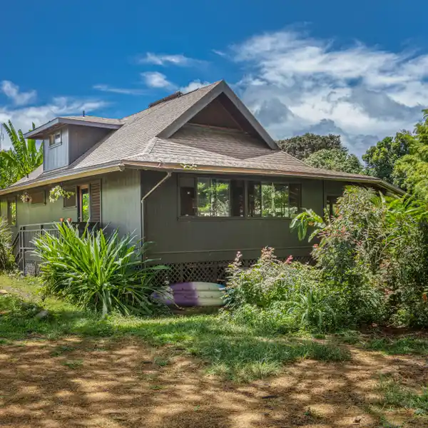 BEAUTIFUL ACREAGE WITH TWO HOMES