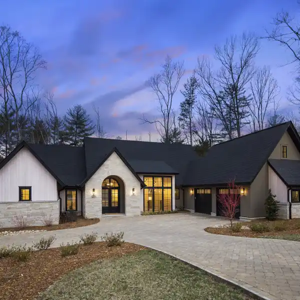 LUXURY TRANSITIONAL HOME IN RAMBLE BILTMORE FOREST