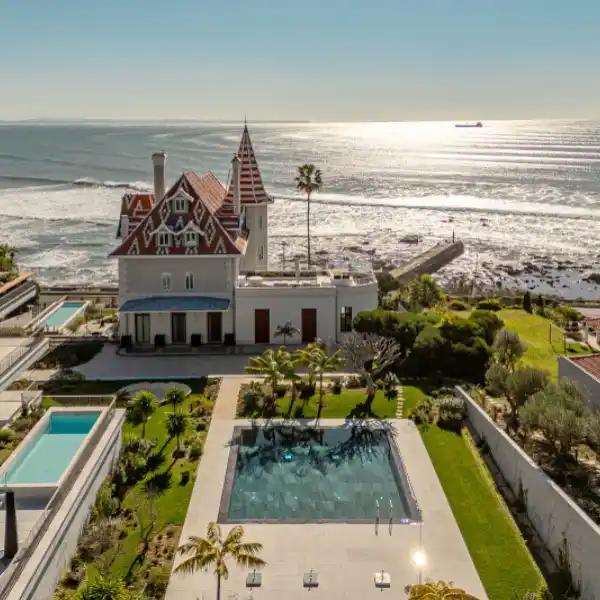 MAGNIFICENT OCEAN VIEW APARTMENT