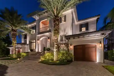 An Exceptional Blend of Modern Comfort and Timeless Elegance