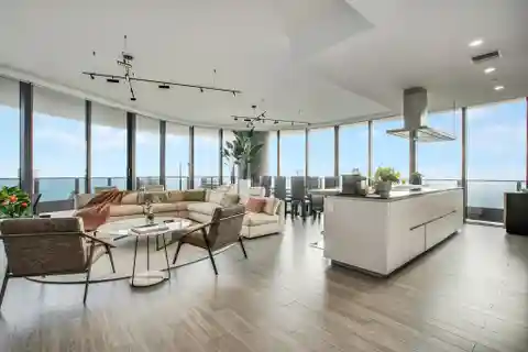 Corner Penthouse in Brickell Flatiron