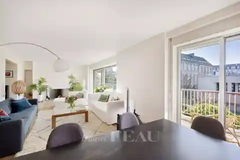 Sunny Duplex Apartment on the First Two Floors