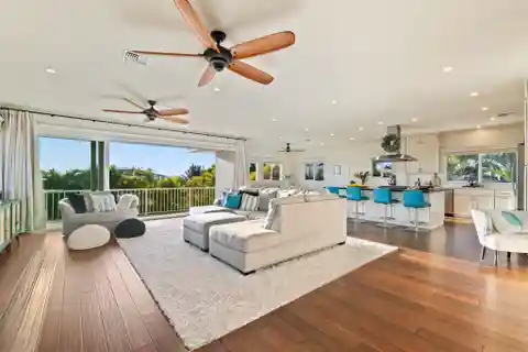 Ocean-View Retreat in South Maui