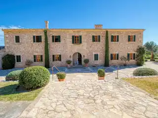 Finca Property with Unique Views over the Exclusive Vall D'axartell Valley