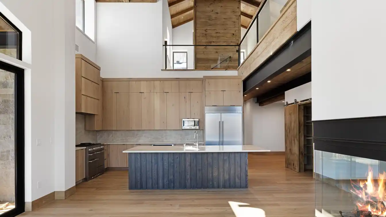 Luxurious New Contemporary Cabin in the Rockies