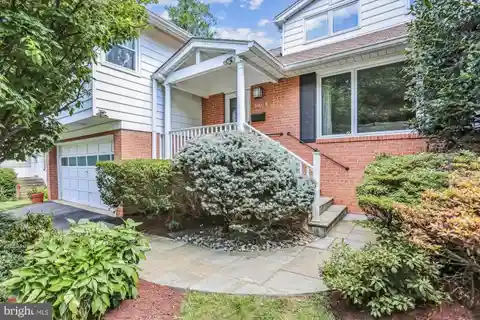 Luxury Living in Alta Vista with Private Backyard