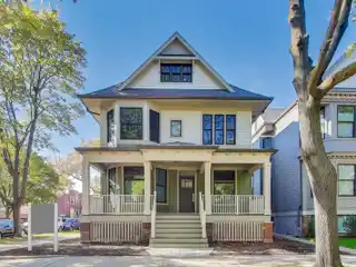 Show-Stopping North Center Home