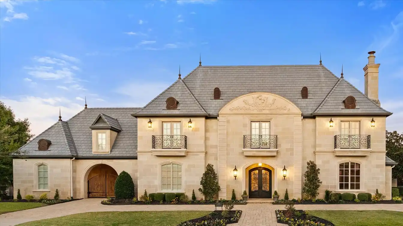 Stunning Estate in Premier Strawberry Fields