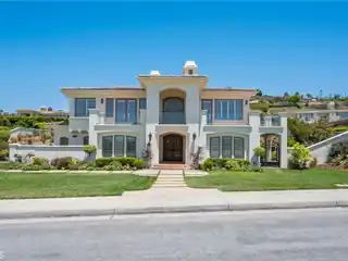 Elegant Mediterranean Villa with Stunning Ocean Views