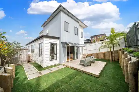 Warm and Welcoming Nearly New Home