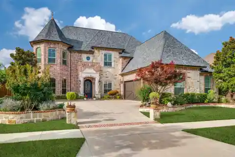 Extraordinary Shaddock-Built Home