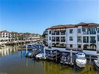 WONDERFUL WATERFRONT CONDO IN NAPLES