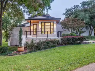 One-of-a-kind Home in Foxglen