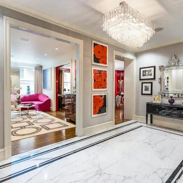 RENOVATED PARK AVENUE HOME IN A CONVENIENT LOCATION