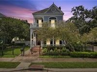 PICTURESQUE VICTORIAN HOME RIGHT OFF ST. CHARLES