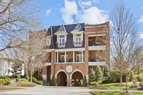 Elegance and Comfort in the Heart of Myers Park