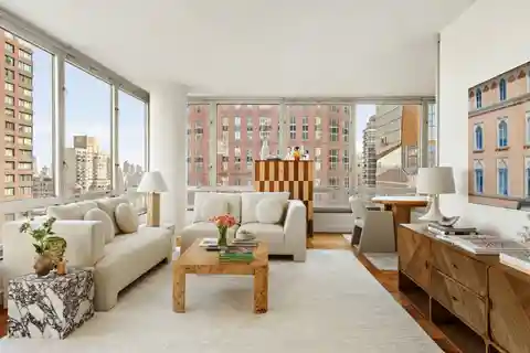 Light-filled Two Bedroom with Breathtaking Views