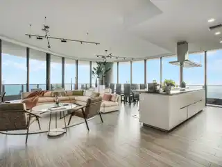 Corner Penthouse in Brickell Flatiron