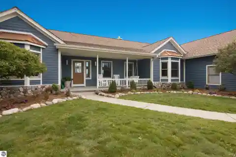 Walk-out Ranch on the Bear Golf Course