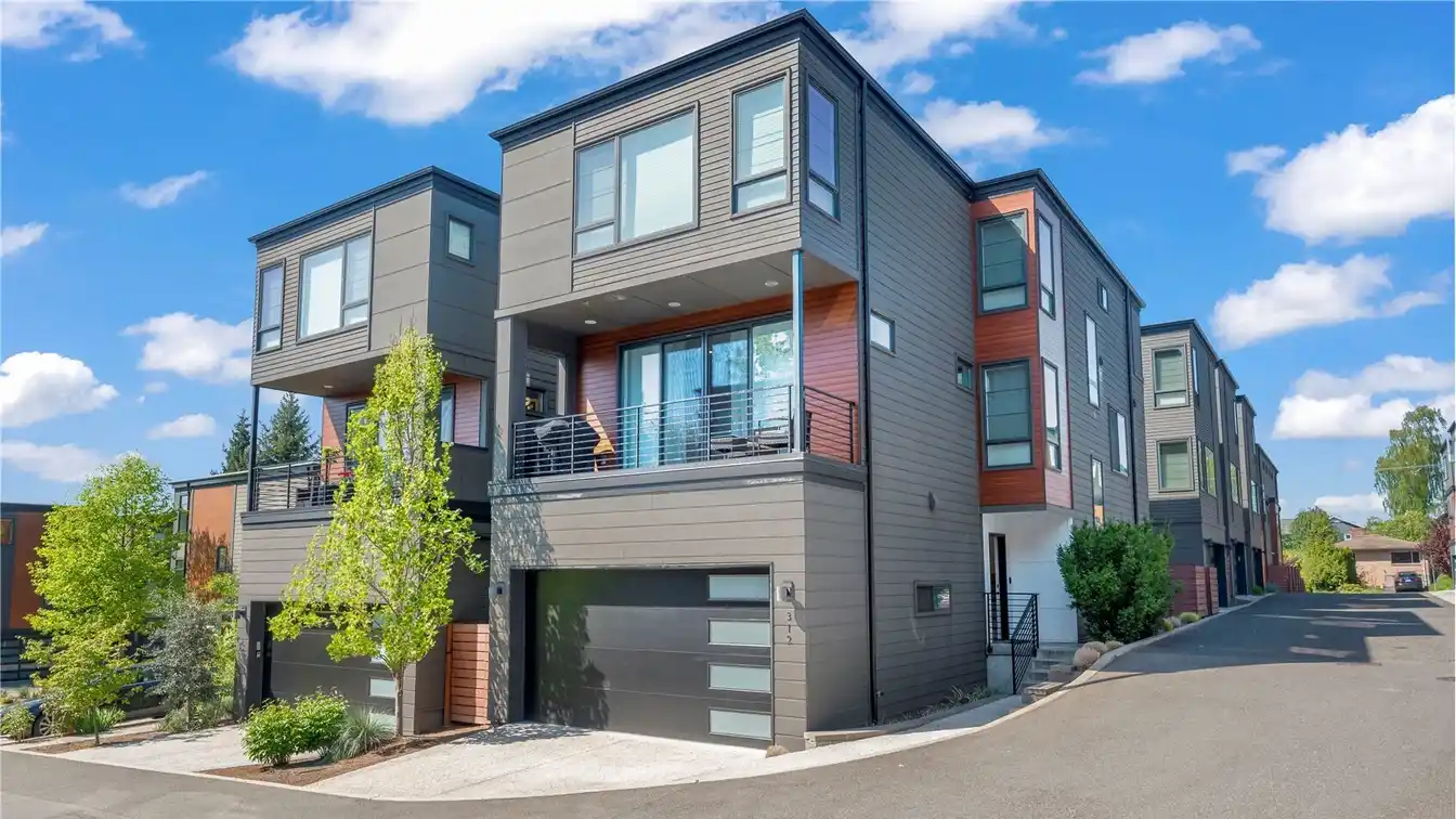 Gorgeous Home in an Ideal Location
