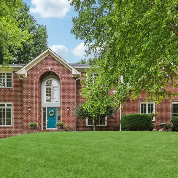 TIMELESS ELEGANCE IN COVETED COMMUNITY