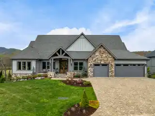 Expansive Open-Plan Home