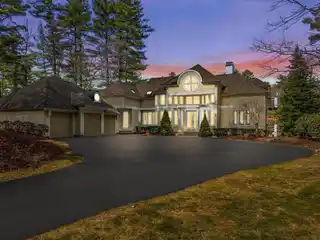 Luxury and Leisure on the Green
