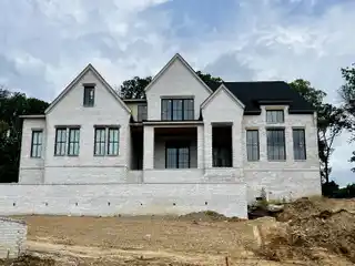 New Custom Luxury Home in Raintree