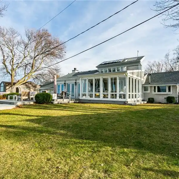 PRIME WATERFRONT ESTATE