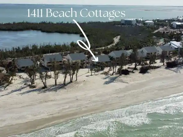 COASTAL ELEGANCE ALONG CAPTIVA'S COASTLINE