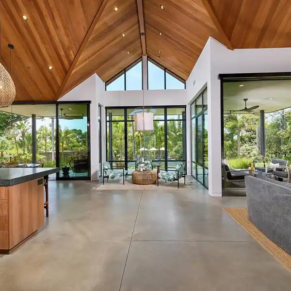 GATED HAWAIIAN-INSPIRED SANCTUARY
