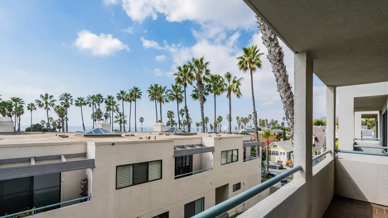 Beautiful Sea Colony Unit with West Facing Ocean Views