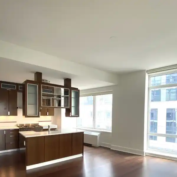 EXPANSIVE UPSCALE RENTAL