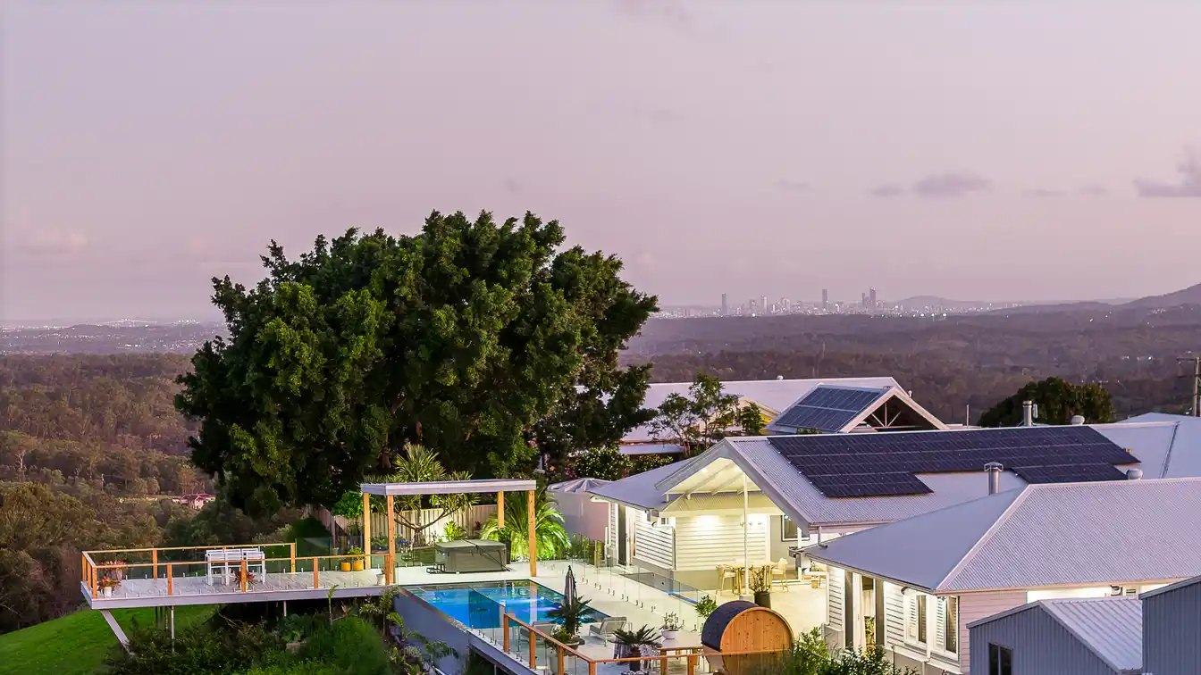 Bespoke Contemporary Homestead