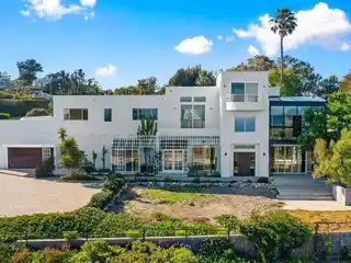 Unparalleled Property in Prestigious Point Dume