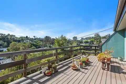 Charming Bankers Hill Bungalow