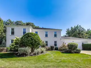 Fabulous Home in Desirable Deer Run