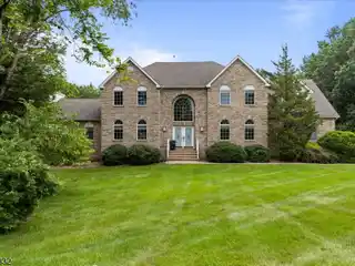 Beautiful Brick Front Colonial in Orchard Hill Estates