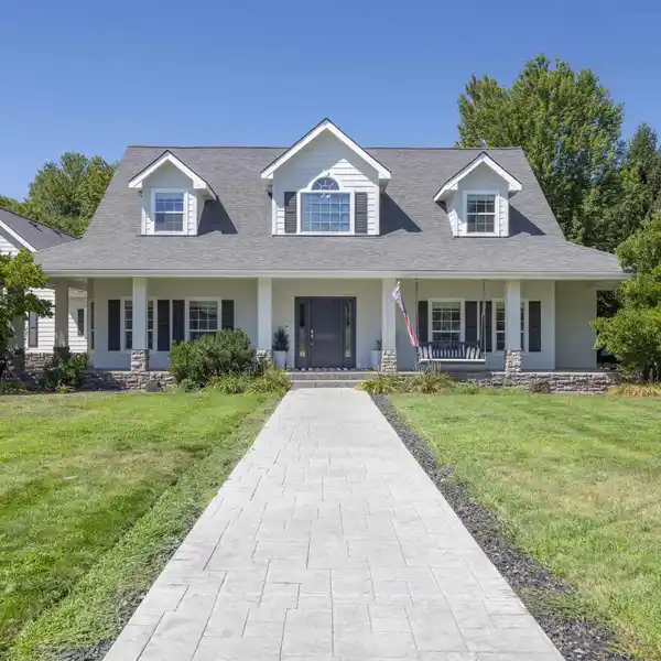 MODERN CAPE COD ESTATE IN THE COLONY