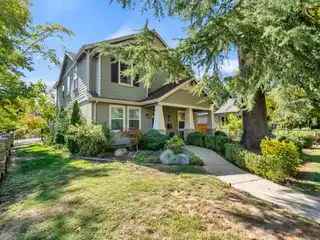 Charming Modern Elmhurst Craftsman