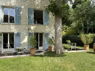 Lovely Home with Terrace and Garden