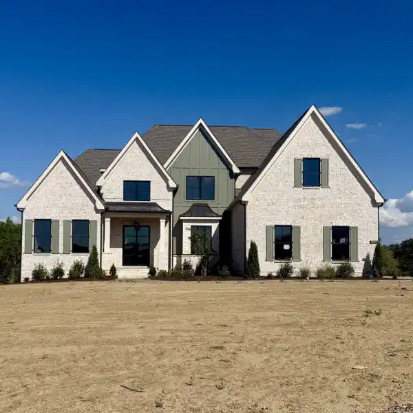 CALISTOGA - ELEGANCE MEETS MODERN COMFORT