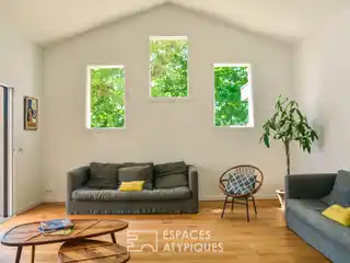 Architect-Designed Villa in Angresse